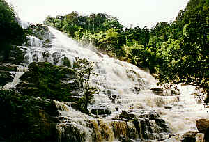 Mae Ya Waterfall