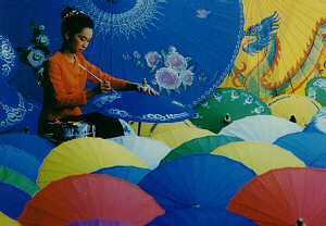 Hand made umbrellas, local handicraft factories, Chiang Mai, Chiang Mai Province, Northern Thailand. (13.4 K)