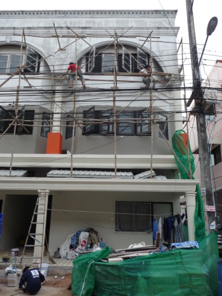 Absturzsicherung / Hhensicherung in Centralpattaya (Soi Town in Town), Nong Prue, Banglamung, Chonburi, Thailand